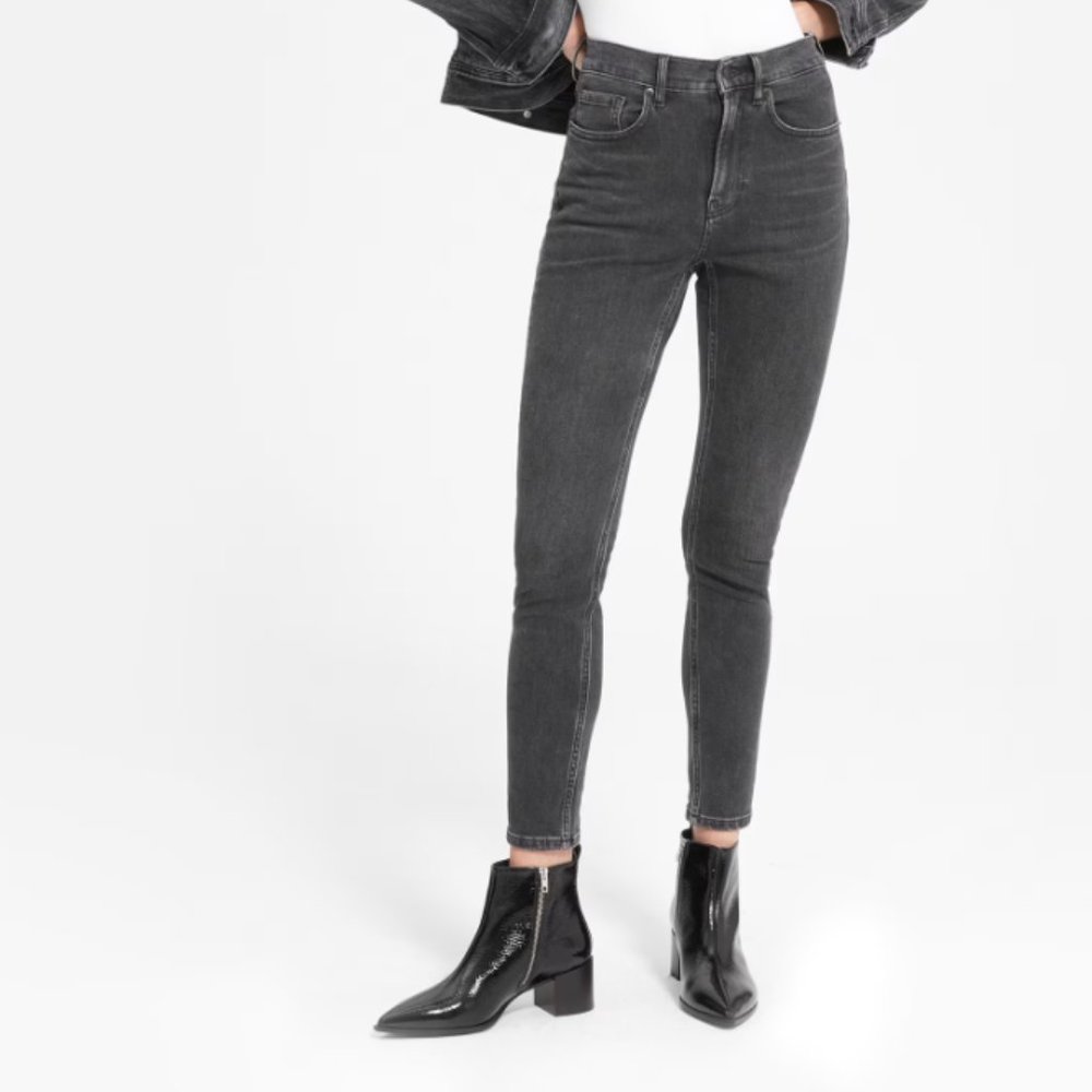 Everlane High-Rise Skinny Jean Washed Black - Size 32
